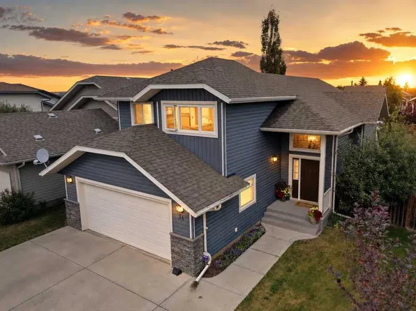 34 S Bowman Cir, Sylvan Lake, AB T4S 0H9
