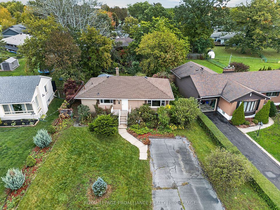 1st image of 39 Fairfield Blvd