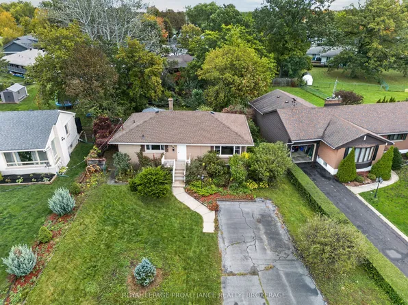 39 Fairfield Blvd, Loyalist, ON K7N 1L3