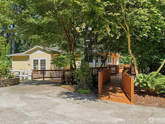 3rd image of 5819 65th Street NW