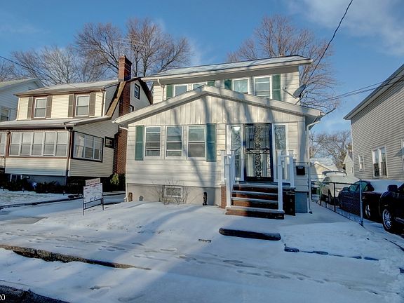 4th image of 129 Ellery Ave