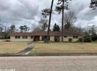402 Beck St, Atmore, AL 36502