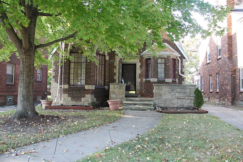 1st image of 16721 Chandler Park Dr