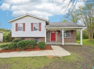 827 Country View Dr, Birmingham, AL 35215