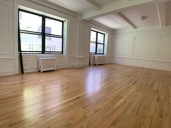 3rd image of 41 W 83rd St #2CC