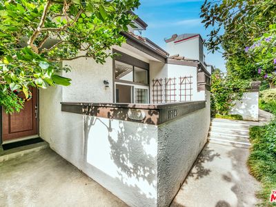 17145 Palisades Cir, Pacific Palisades, CA, 90272
