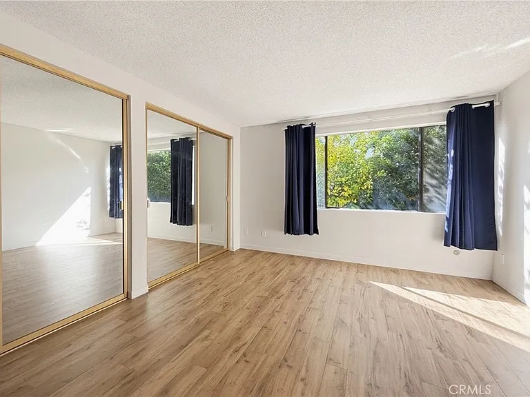 415 W Duarte Rd #2 — Photo 20