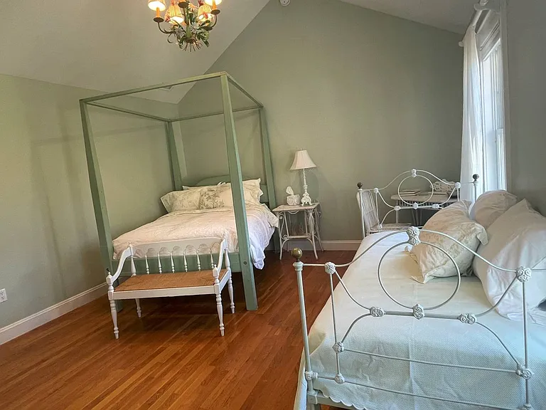 111 Cove Hollow Rd — Photo 31