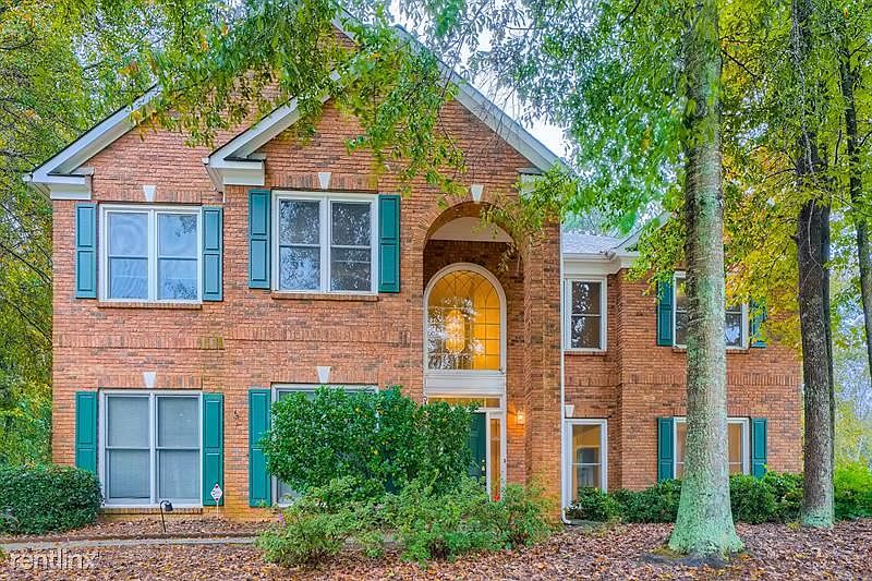 1st image of 6440 Fairgreen Dr