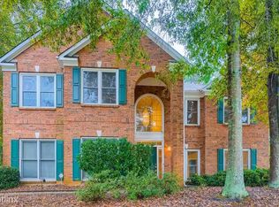 6440 Fairgreen Dr, Suwanee, GA 30024