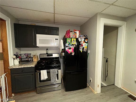 5th image of 4341 W 132nd St