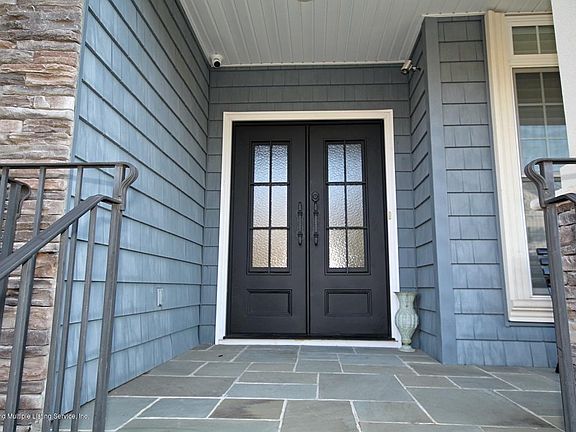 3rd image of 26 Dintree Ln