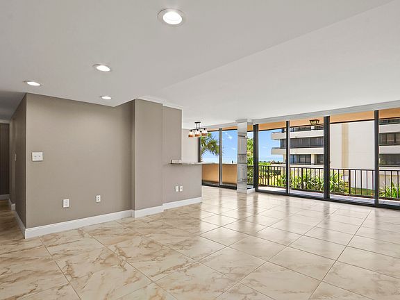 4th image of 4200 N Ocean Dr #1-203-1
