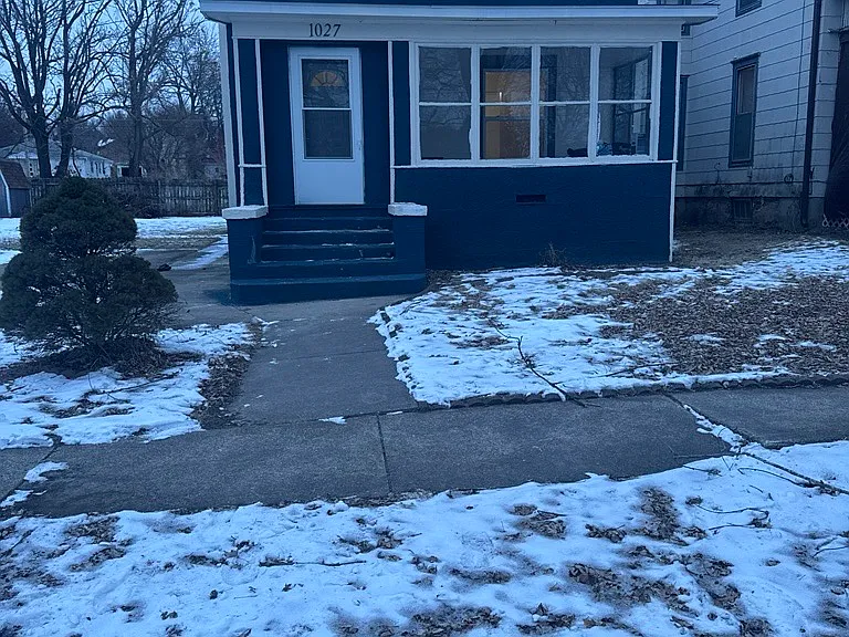 1027 S Chicago Ave — Photo 1