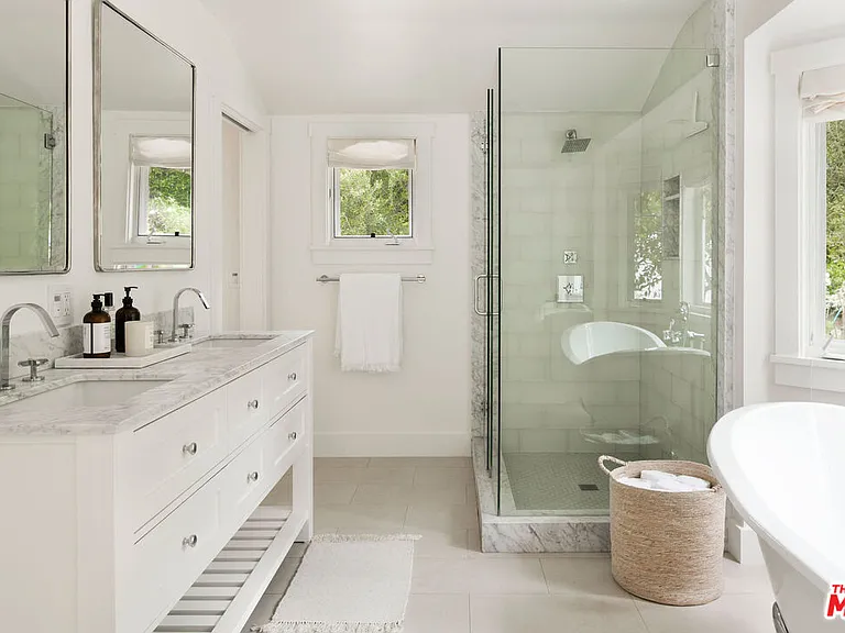 6456 Sycamore Meadows Dr — Photo 21