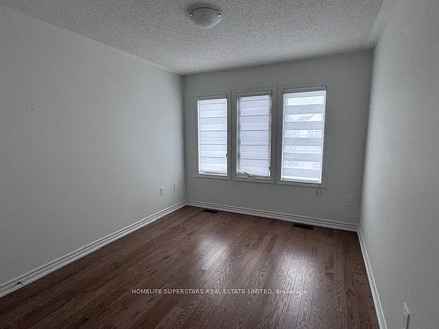 319 Bergamot Ave — Photo 15