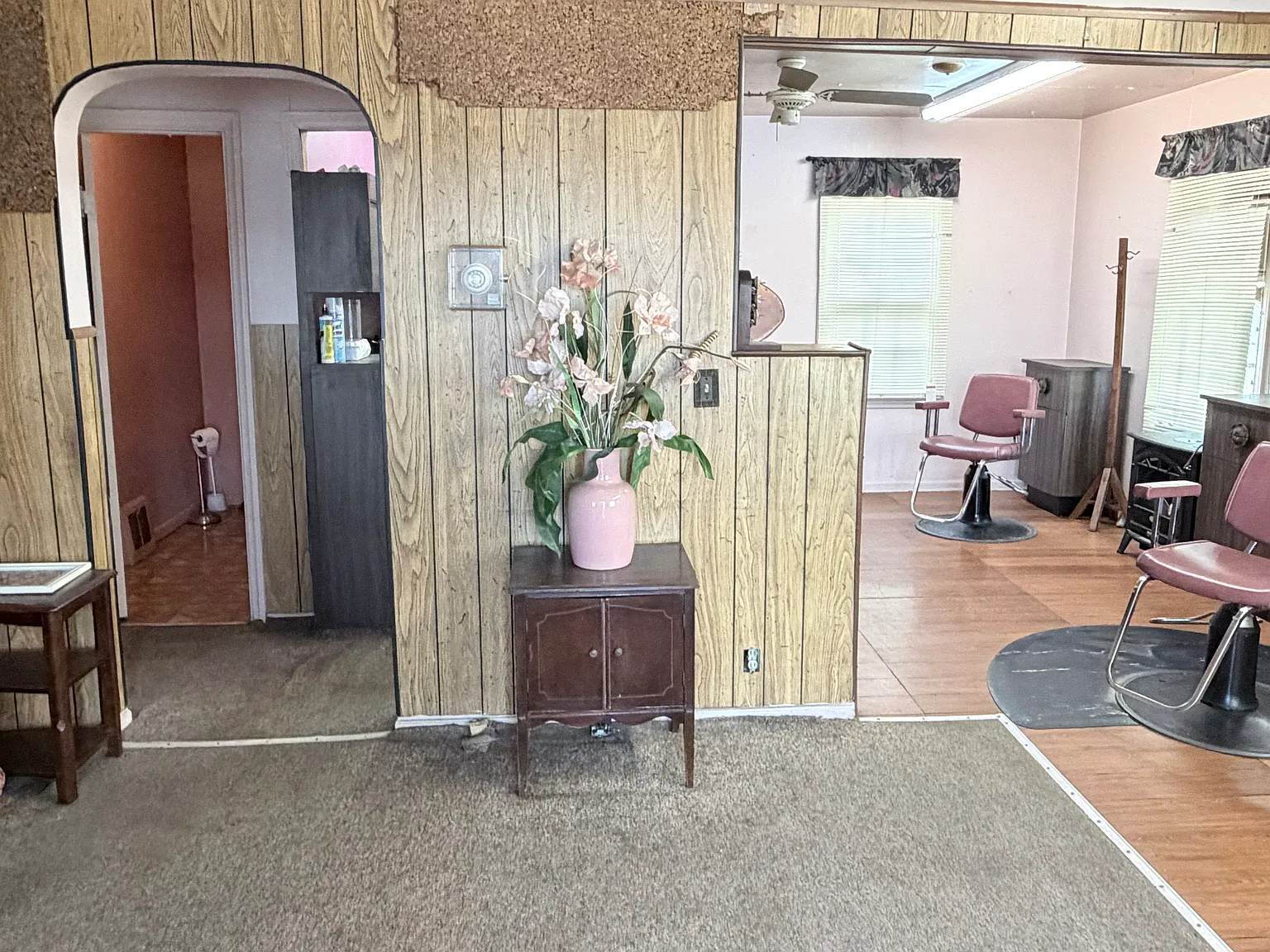 2 bed, 1000 sqft, $925 — Photo 2