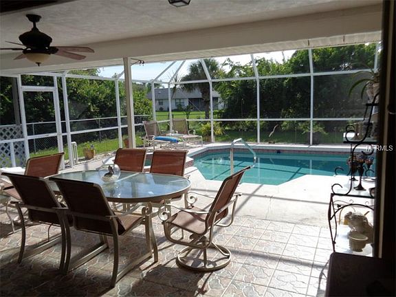 4th image of 6342 Spinnaker Blvd
