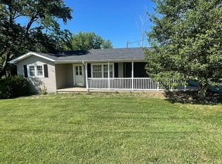 8696 Brownsville Rd, Smiths Grove, KY 42171