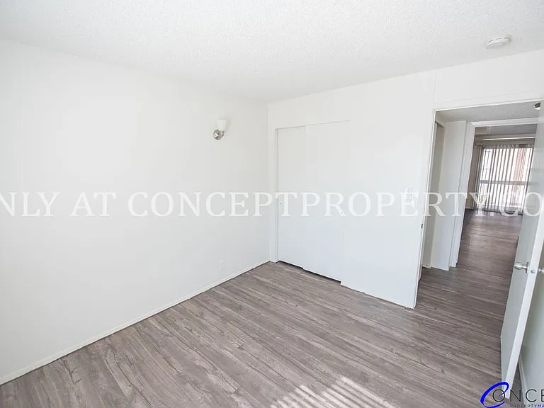 Foothill Terrace — Photo 206