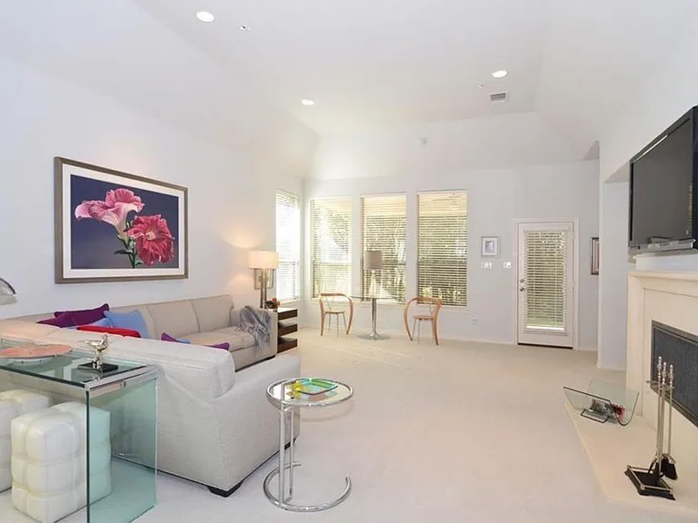 714 Pelican Hills Dr — Photo 16