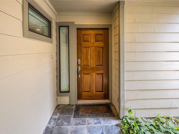 5th image of 2907 Leeland Ave