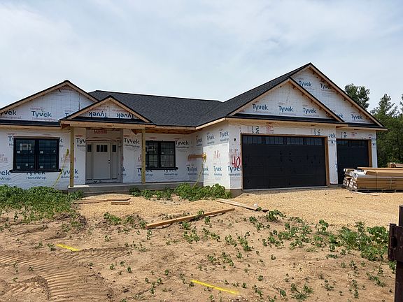3rd image of 526 Creekside Cir