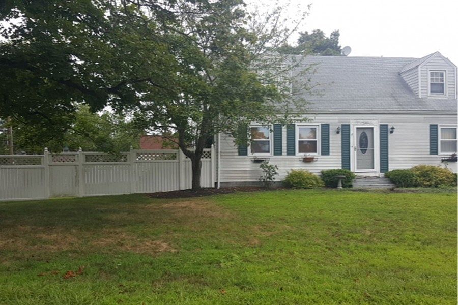 2nd image of 1 Dover Rd