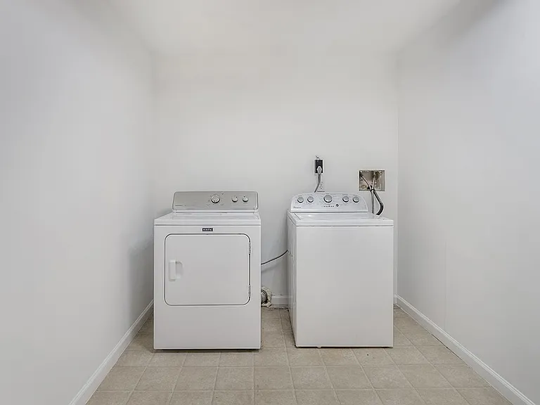 1317 Belmont St NW — Photo 16