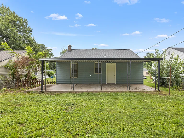 315 Averill Ave — Photo 16