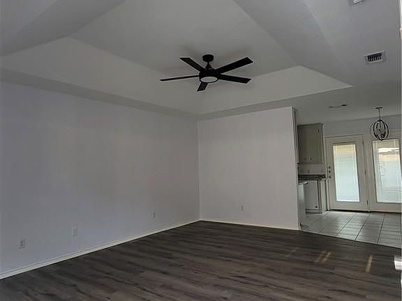 4th image of 712 Nightingale Ave #B