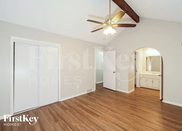 6704 NW Mirror Lake Ter — Photo 11