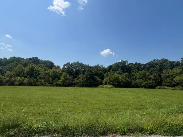 250 Highway 243, Gravel Switch, KY 40328