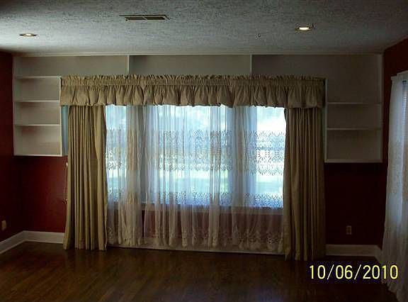 2nd image of 1180 East Dr