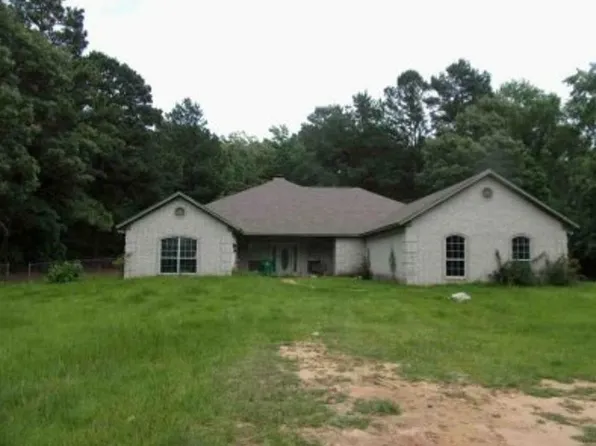 4924 W Oak St, Palestine, TX 75801