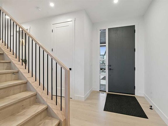 4th image of 80 W Grayling Rd