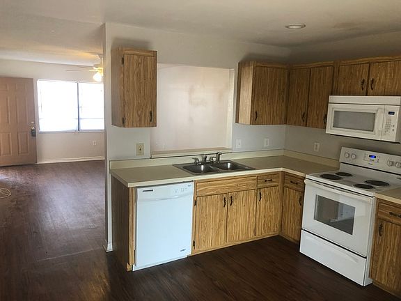 2nd image of 663 Royalty Ct