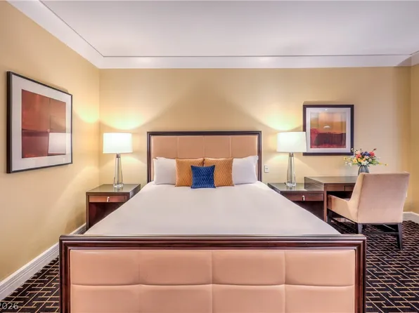 2000 N Fashion Show Dr Unit 4015, Las Vegas, NV 89109