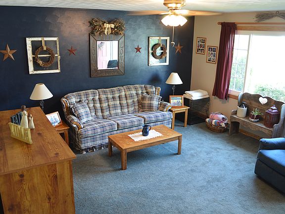 3rd image of 120 Gardenia Dr