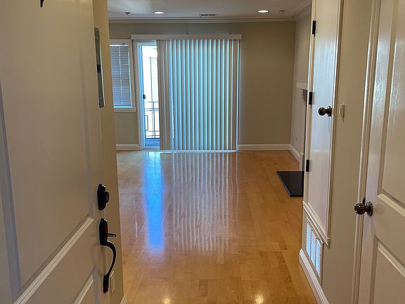 2nd image of 129 Lexington St #3