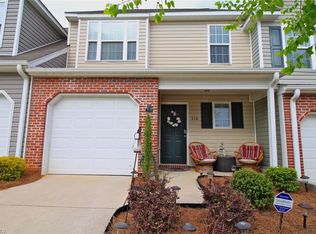 318 Robyns Glen Cir, Greensboro, NC 27409