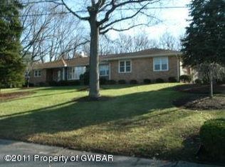 13 Fordham Rd, Wilkes Barre, PA 18702