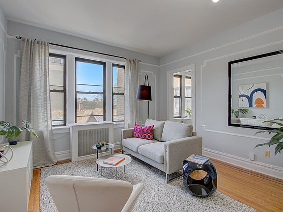 3rd image of 36 Duncan Ave APT E3
