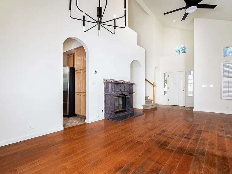 131 Royalton Cir — Photo 13