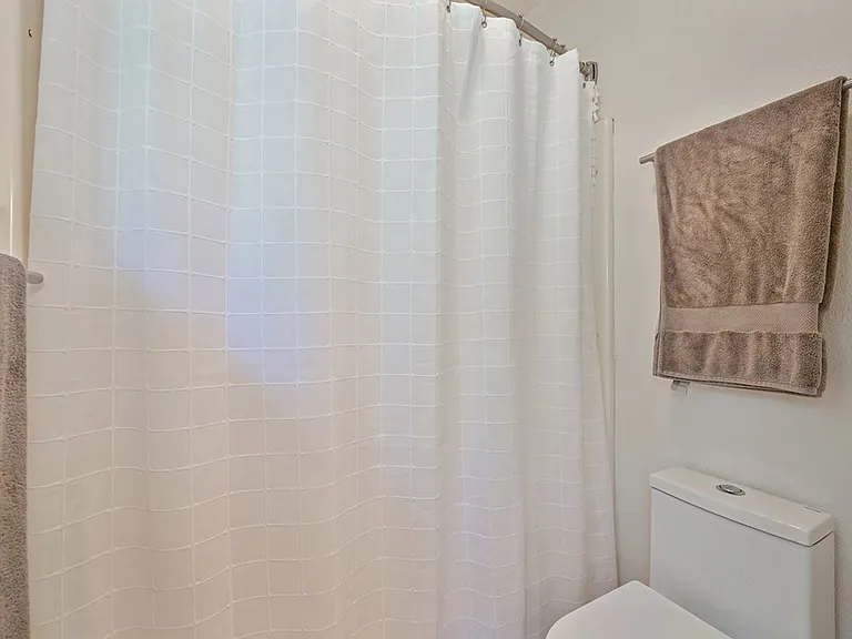 16832 Alice Way — Photo 75