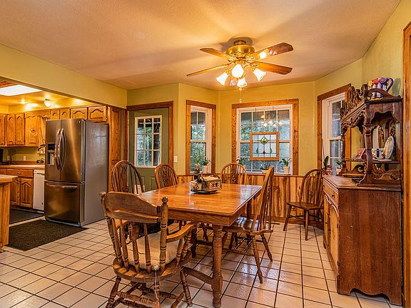 4th image of 287 Oak Grove Ln