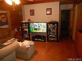3rd image of 9510 Huey Blvd