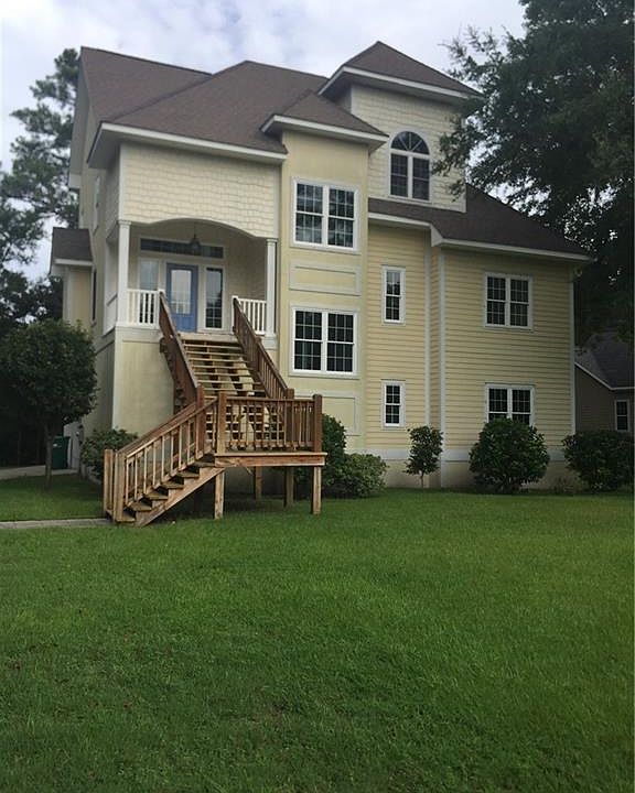 2nd image of 1387 Cherry Laurel Dr NE