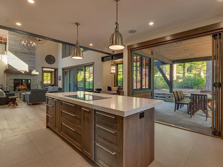 10562 Glenbrook Ct — Photo 11
