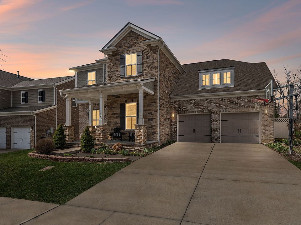 1st image of 1126 Amelia Park Dr